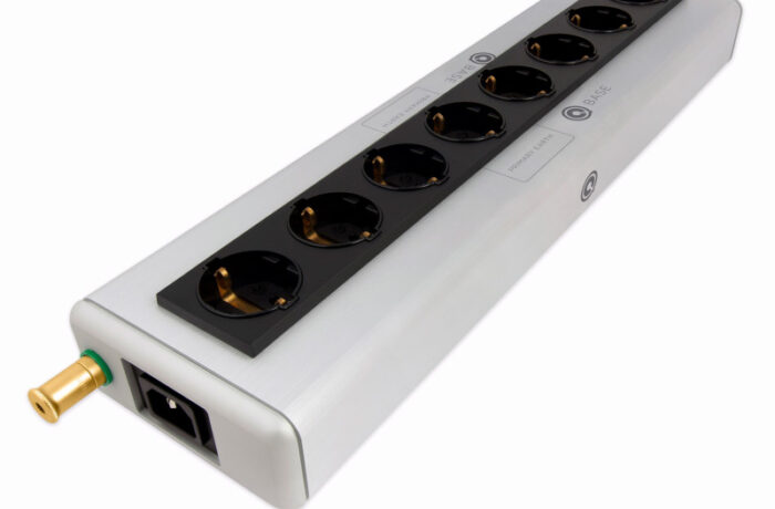 מטרייד: מפצל חשמל  NORDOST QB8 MKII